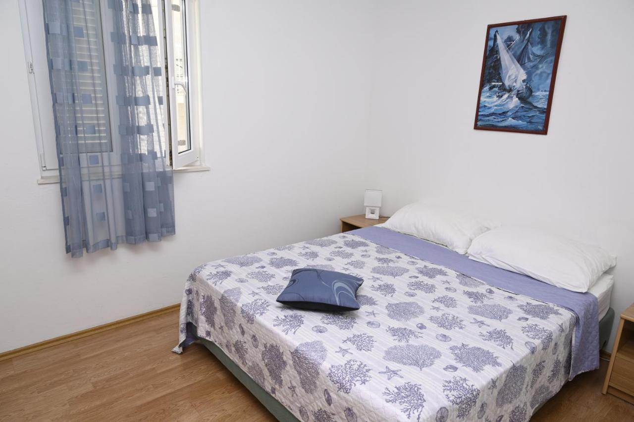 Apartments "Sea View" Miki & Ivana Bol Exterior foto